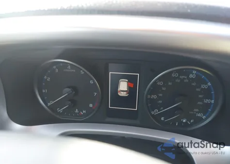 2018 Toyota Rav4 Xle z USA, uszkodzony, nr VIN JTMRFREV0JJ211239